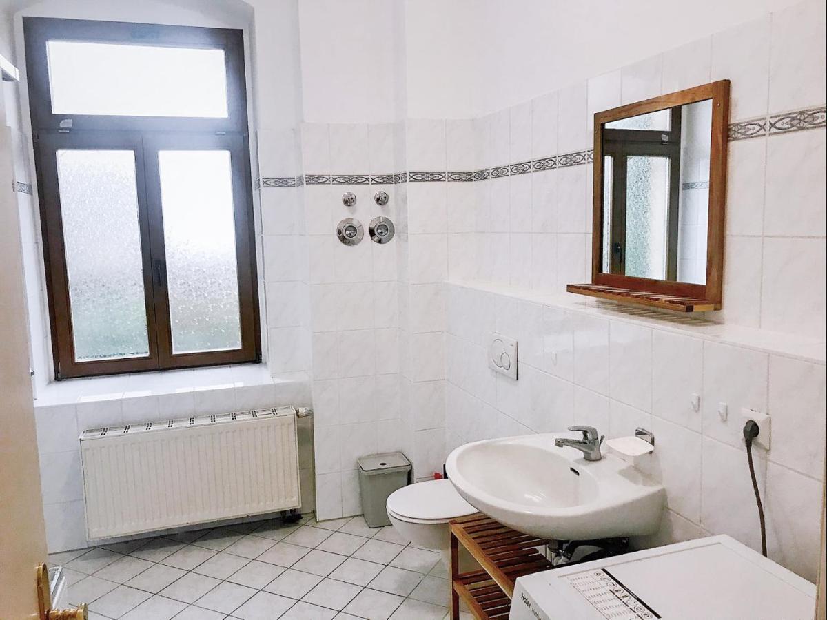 Familienfreundliches Apartment Im Zentrum Fuer Geschaeftsreisen Und Privat Dresden Bagian luar foto